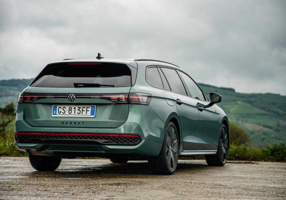 Volkswagen Passat Estate (AUTOMAT) 2024