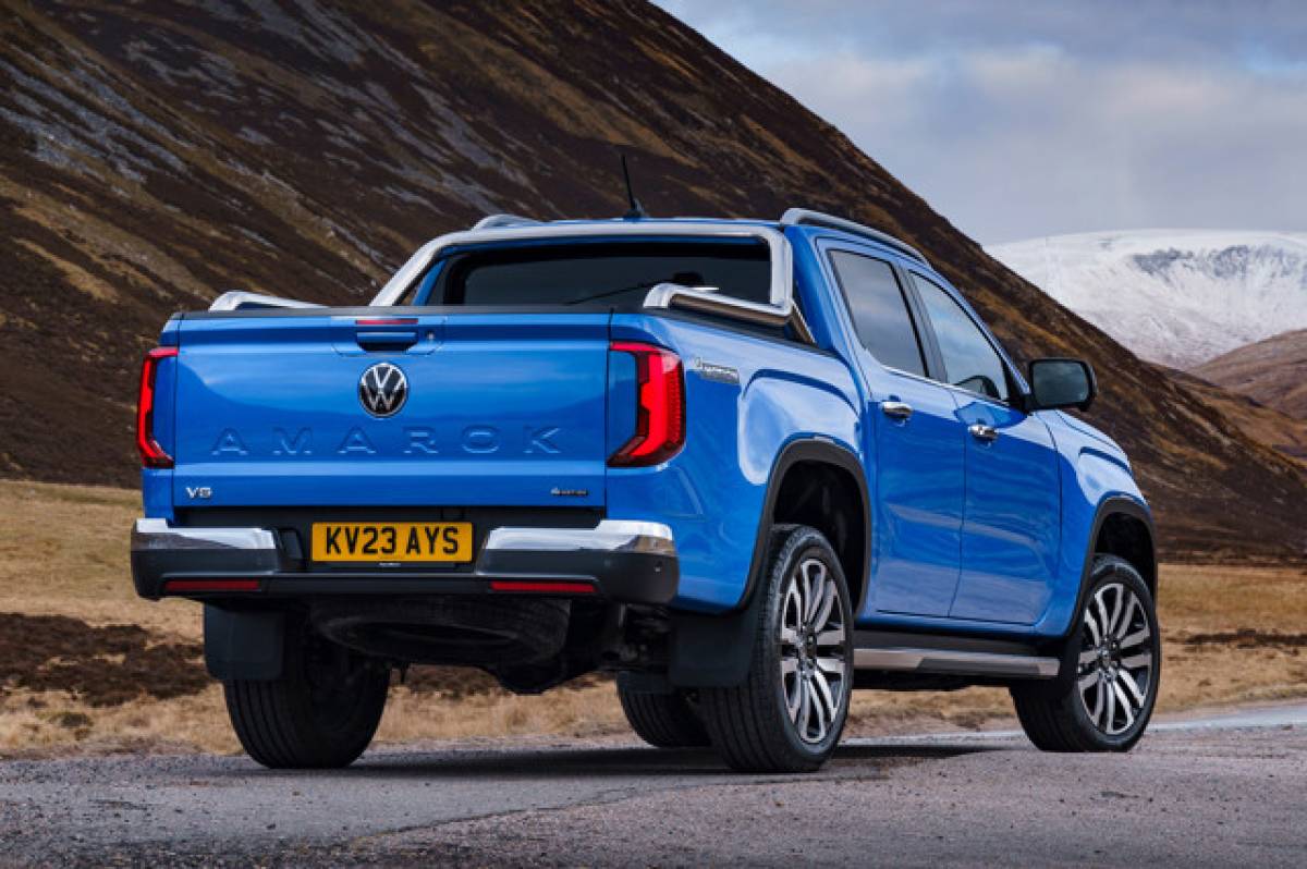 Volkswagen Amarok (4x4 AUTOMAT) 2024