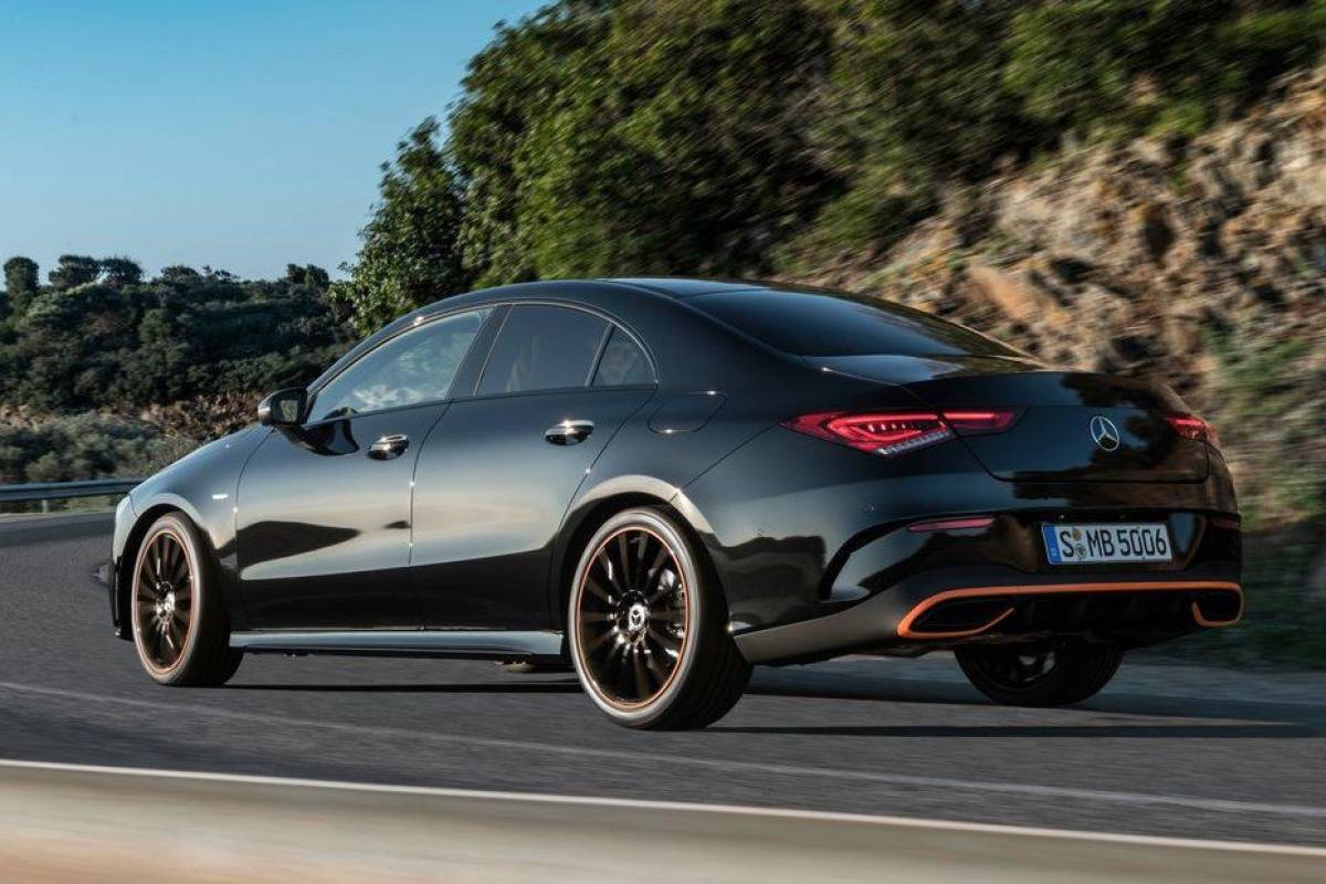 Mercedes-Benz CLA 200 Coupe (4x4 AUTOMAT) 2023