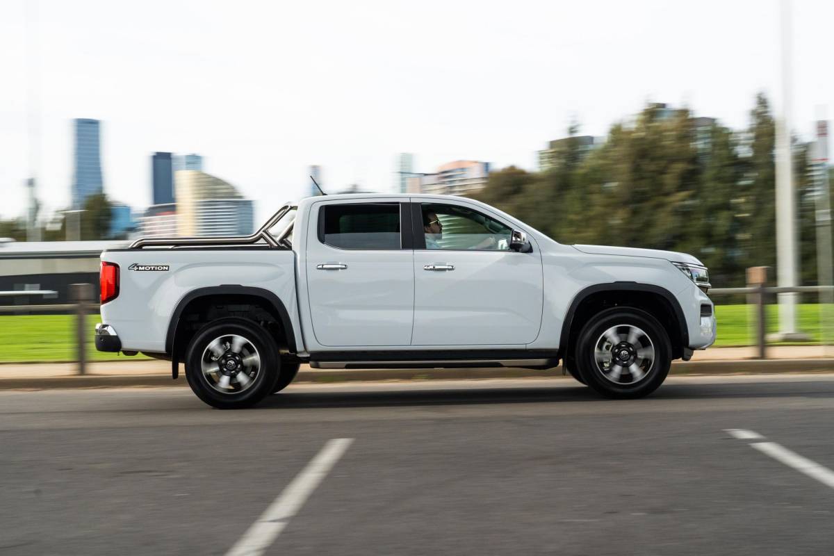 Volkswagen Amarok (4x4 AUTOMAT) 2024