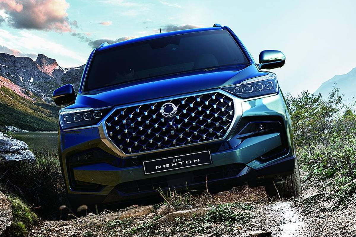 SsangYong Rexton Premium (4x4 AUTOMAT)  2024