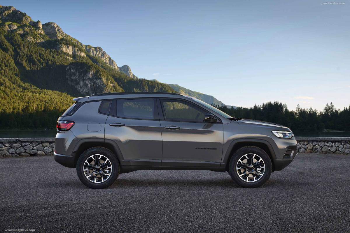 Jeep Compass Upland (AUTOMAT) 2023
