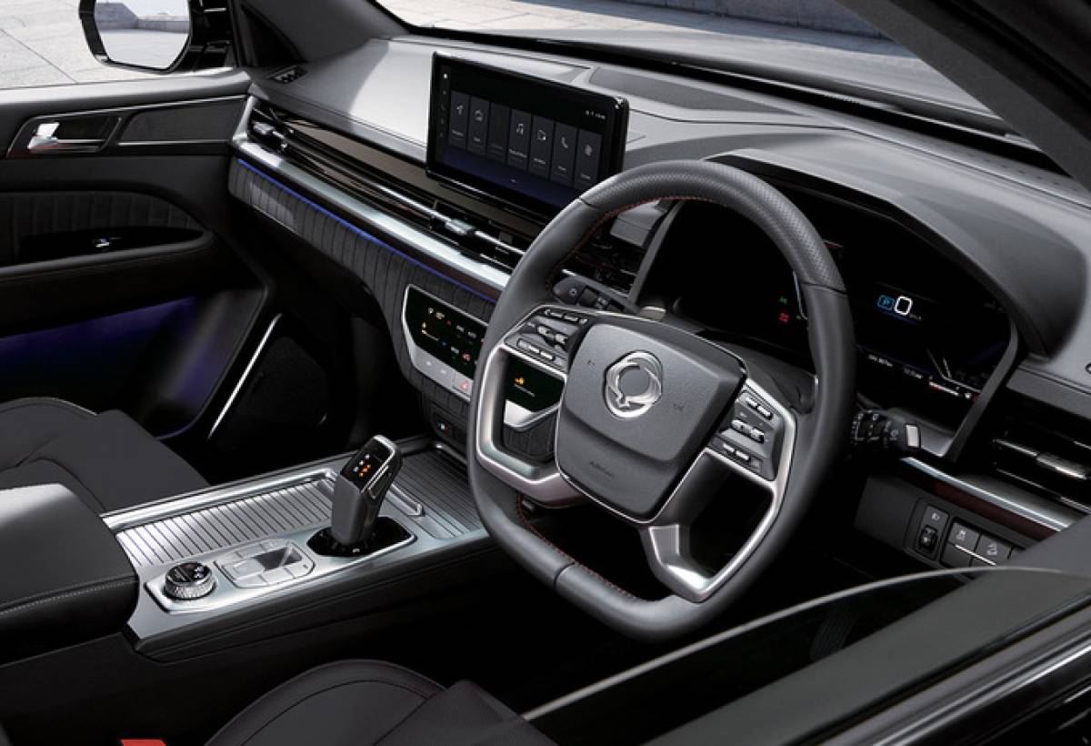 SsangYong Rexton Premium (4x4 AUTOMAT)  2024