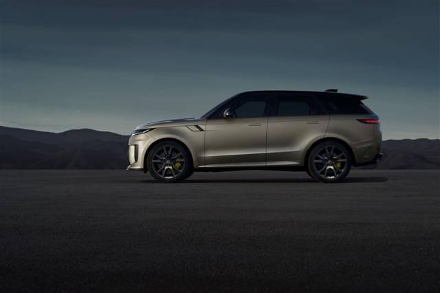 Range Rover Velar (4x4 AUTOMAT) 2024